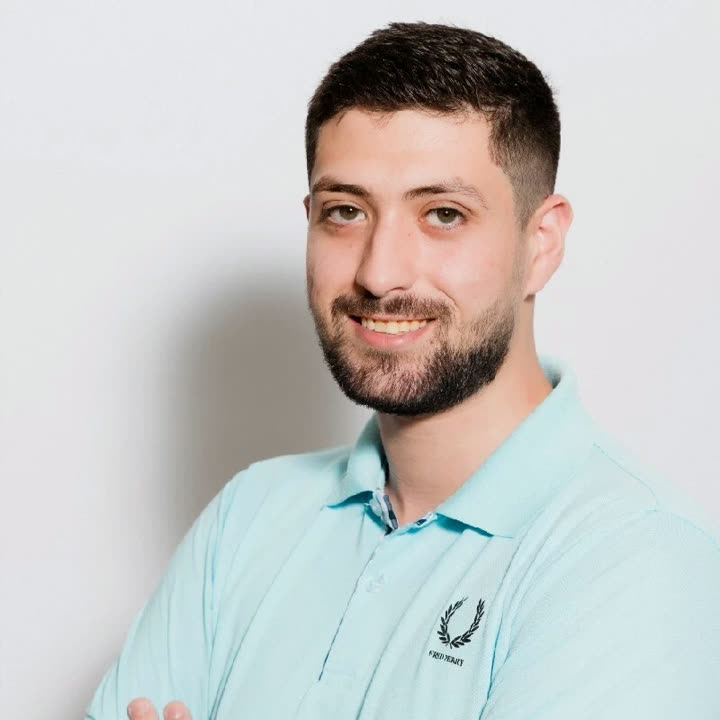 A member of the ai6labs team